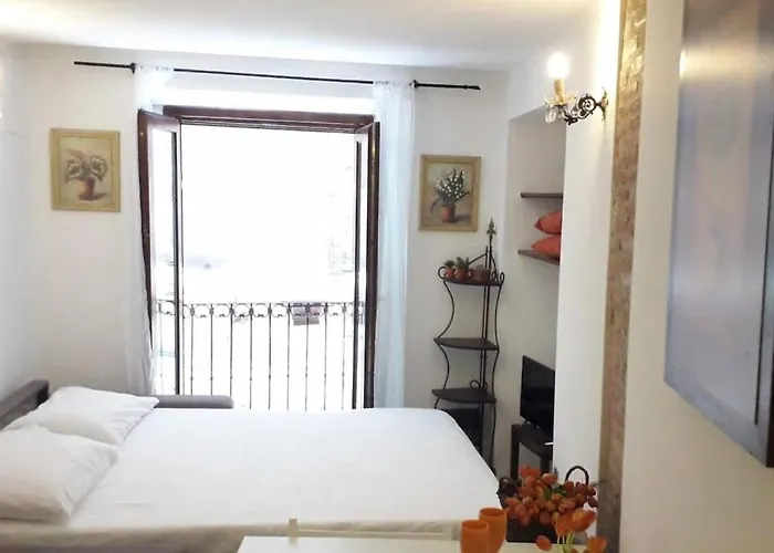 Unforgettable Vacation: Su Gutturzu アパート